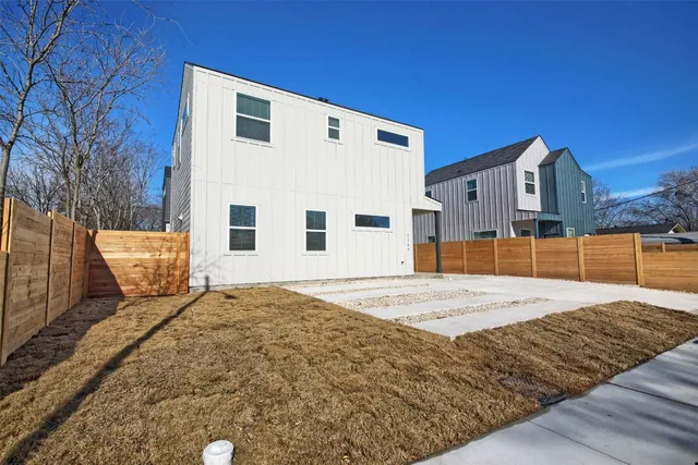 $445,000 | 1106 Begonia Terrace, Unit 1, Austin, TX 78741