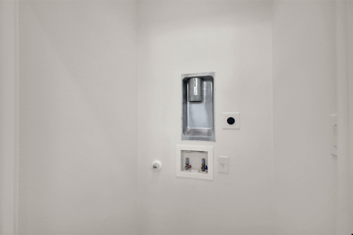 1106 Begonia Terrace, Unit 1 Austin, TX 78741 - Photo 24 of 31