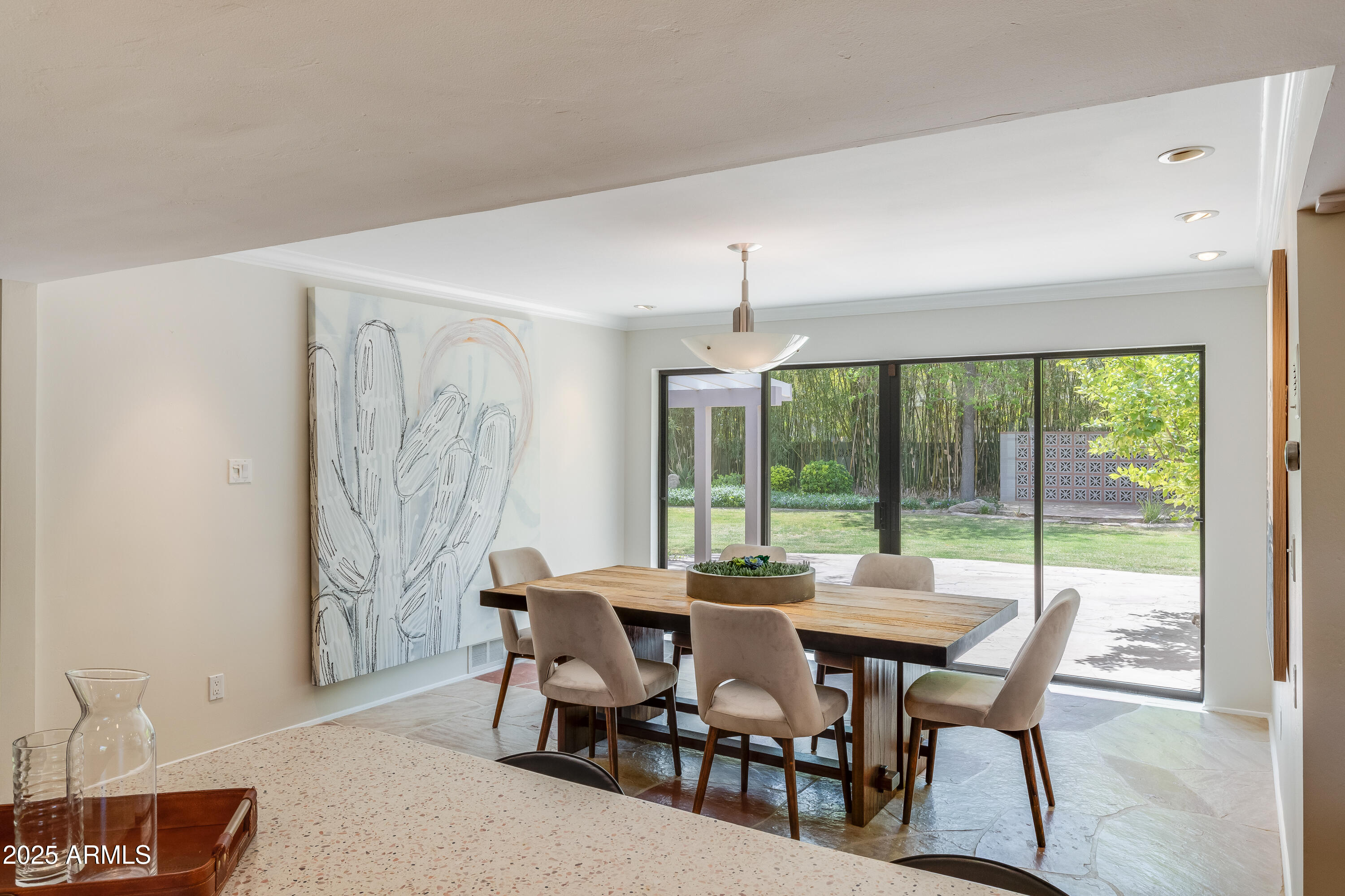 245 West Berridge Lane Phoenix, AZ 85013 - Photo 14 of 50 Dining room