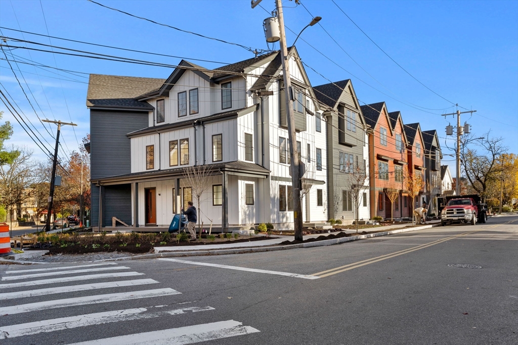 2-18 Elm Street, Unit 6 Newton, MA 02465 - Photo 39 of 40