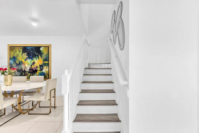 a view of entryway with a front door