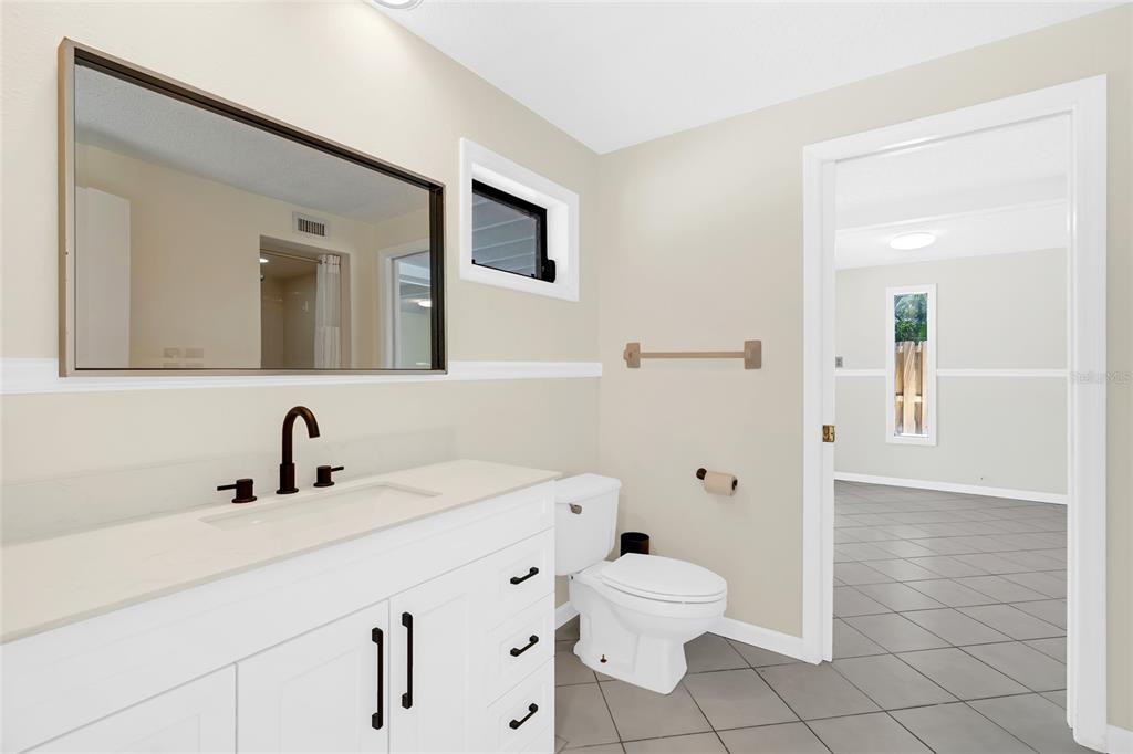 4051 North Shell Road Siesta Key, FL 34242 - Photo 40 of 63