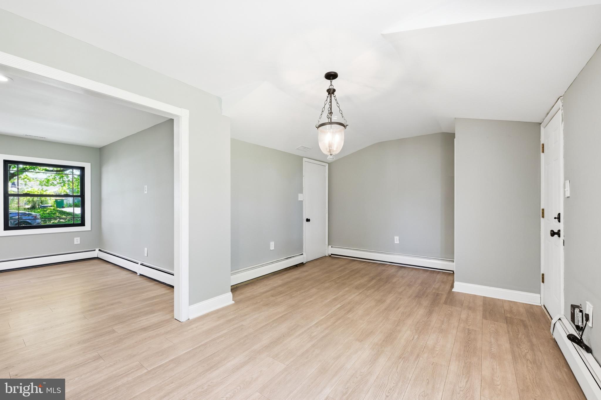 17 Cloister Road Levittown, PA 19057 - Photo 9 of 27 Gallery Image 9