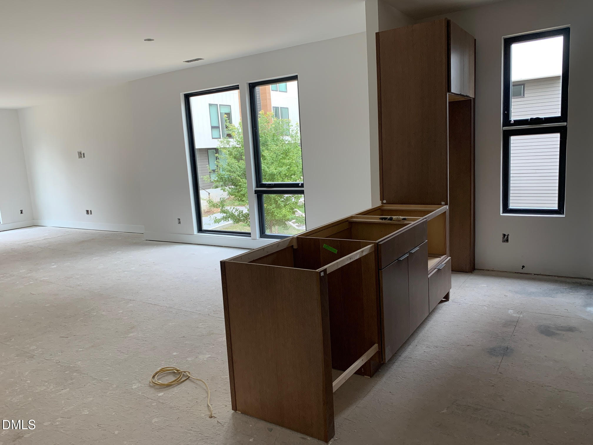 512 Gordon Street, Unit 901 Durham, NC 27701 - Photo 16 of 32 a living room with furniture and windows