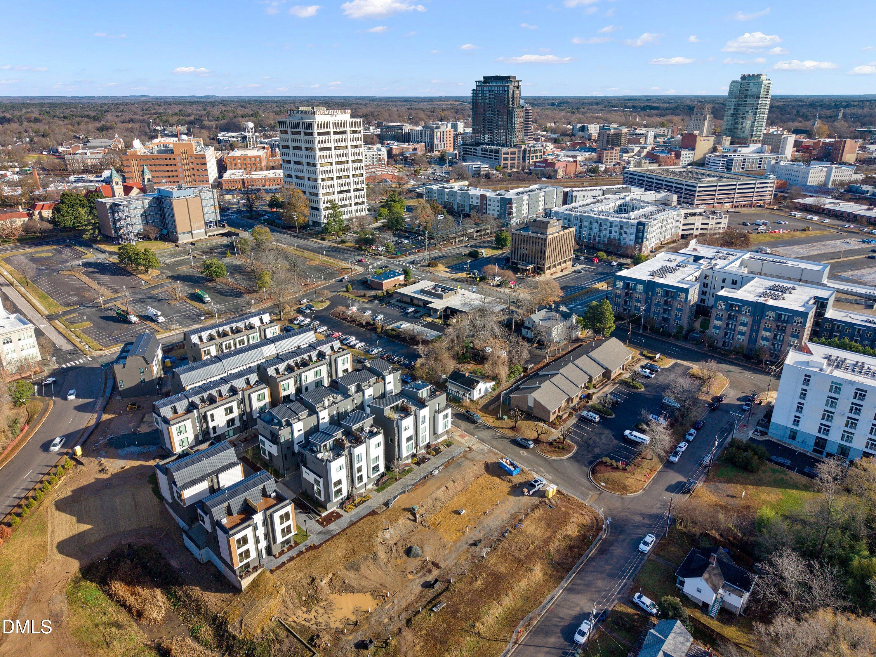 512 Gordon Street, Unit 901 Durham, NC 27701 - Photo 22 of 30 a picture of city view