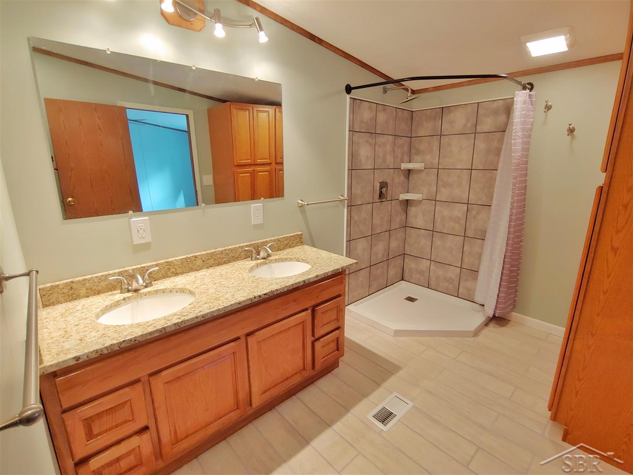 9485 South Raucholz Road St. Charles, MI 48655 - Photo 31 of 42 31399486-30.JPG