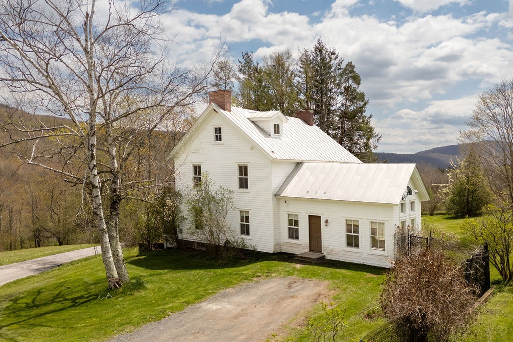 195 Oscar Dougherty Road Roxbury, NY 12459 - Photo 2 of 50