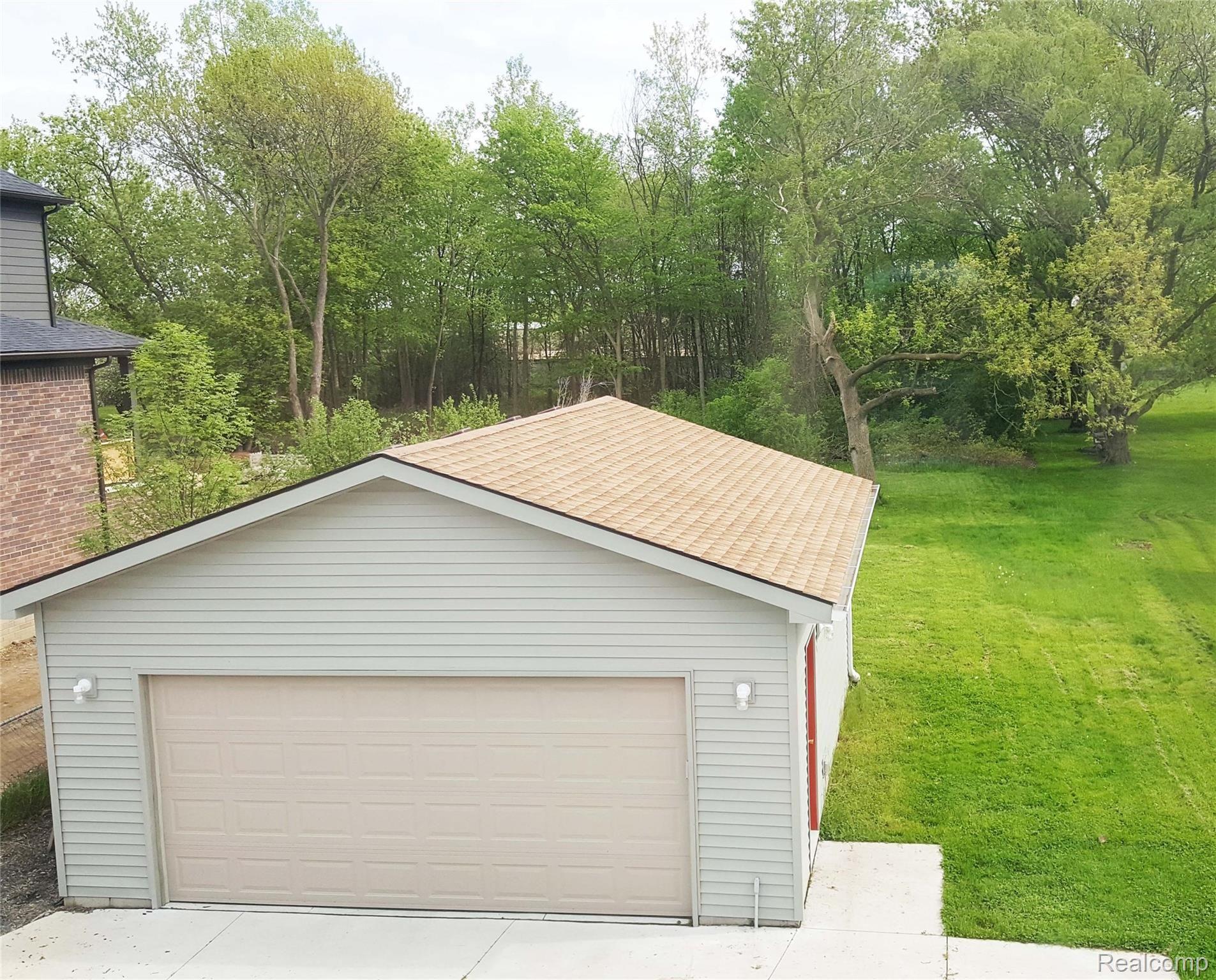 2110 Orpington Road Troy, MI 48083 - Photo 29 of 29 Orpington9.jpg