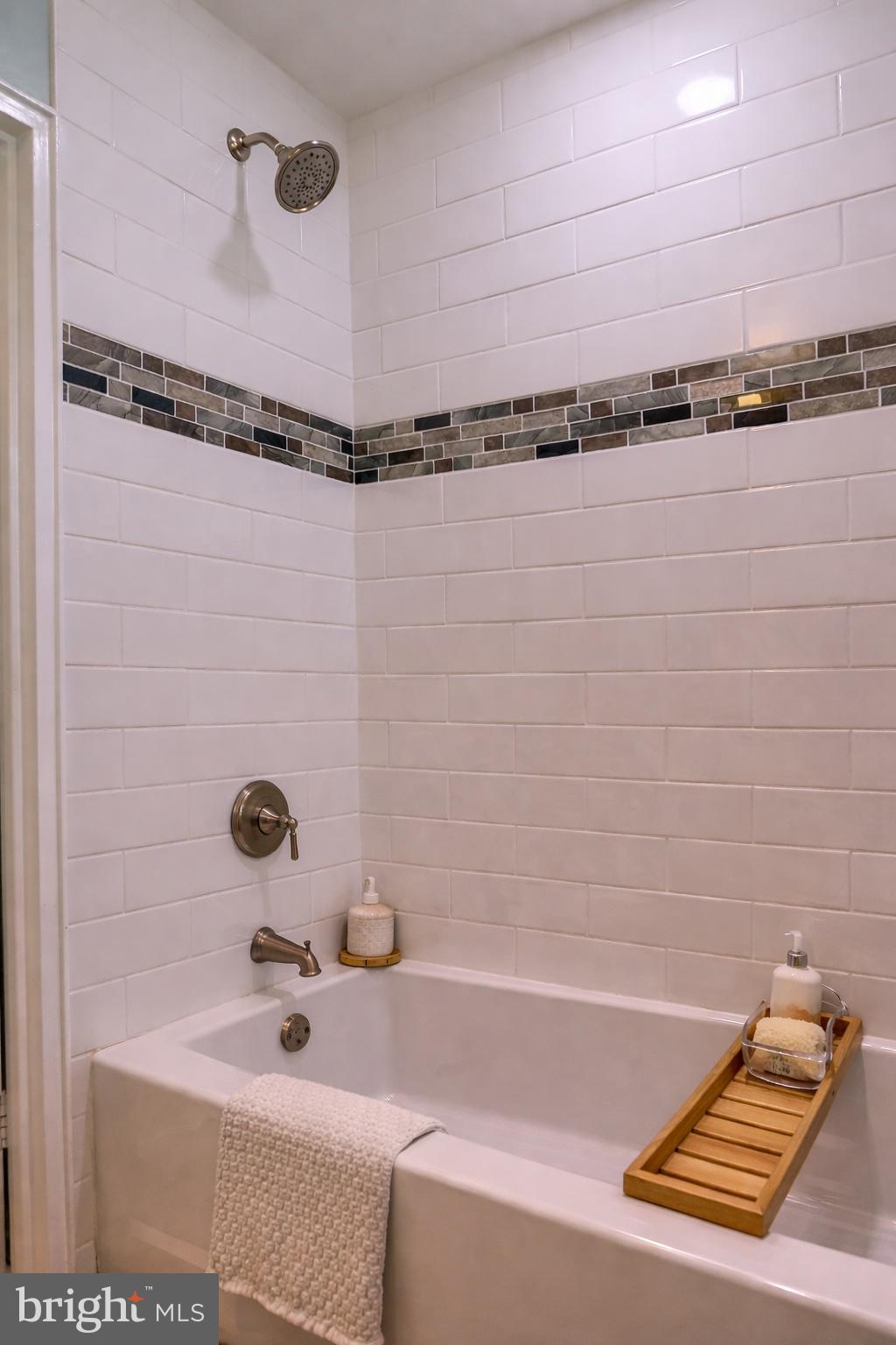 700 Fraser Road Glenside, PA 19038 - Photo 21 of 46 a bathroom with a shower and a tub