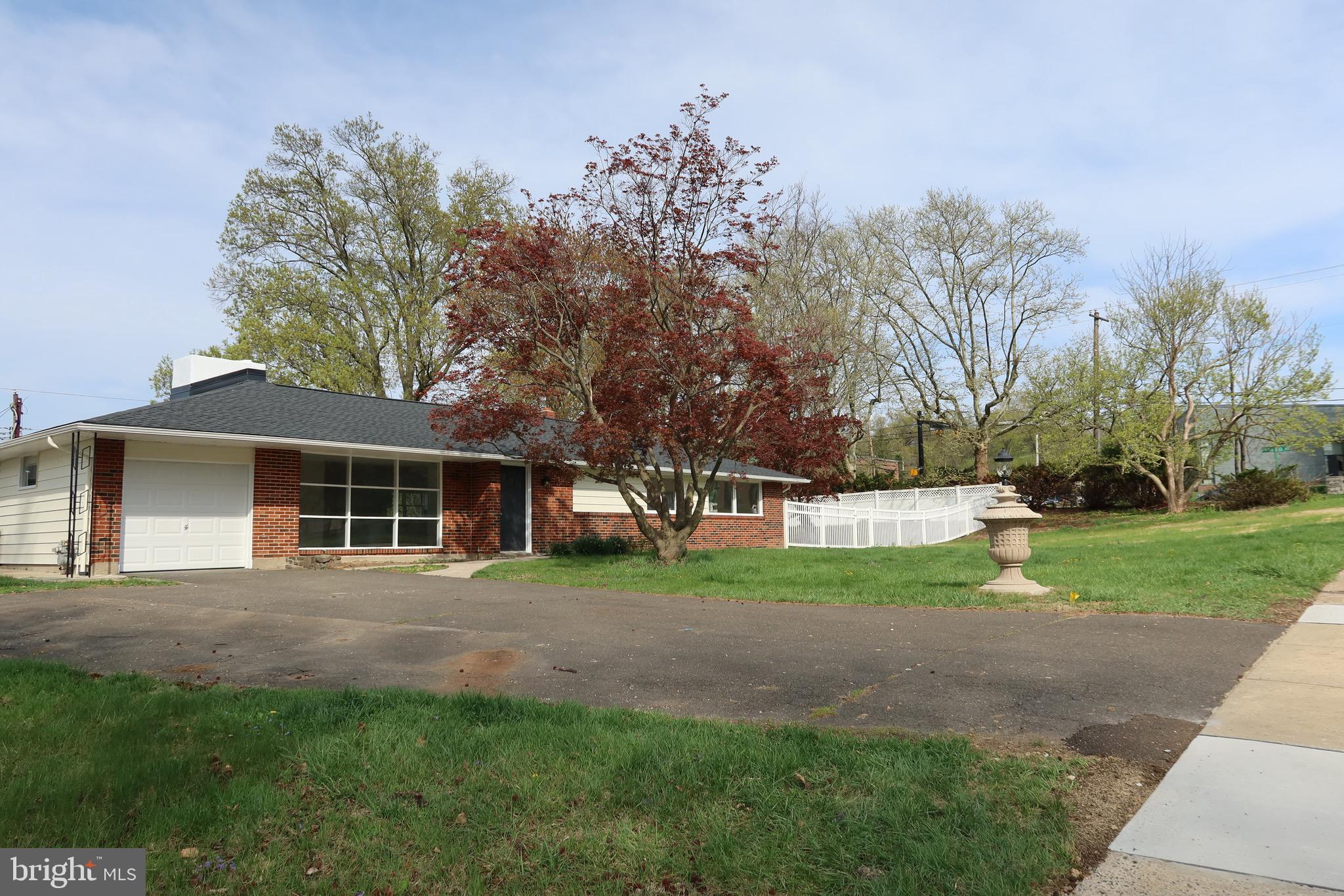 700 Fraser Road Glenside, PA 19038 - Photo 3 of 39