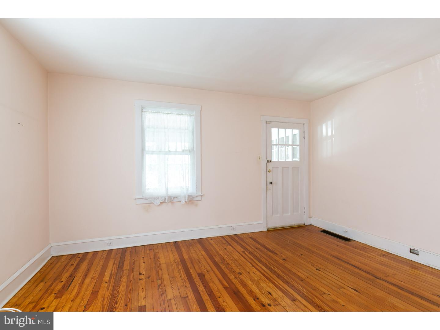 129 Colonial Avenue Haddonfield, NJ 08033 - Photo 4 of 25