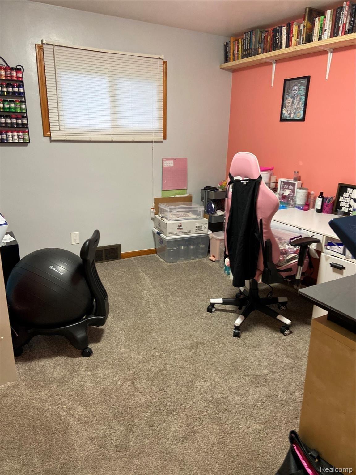 315 Lasalle Road Monroe, MI 48162 - Photo 9 of 15 F55091B2-0D44-4ACE-9D01-8F8B8D579E84.jpeg