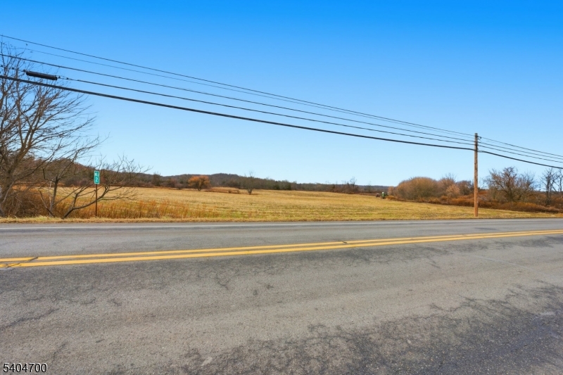201 North Church Road Franklin, NJ 07416 - Photo 19 of 21 a bathroom with a bathtub