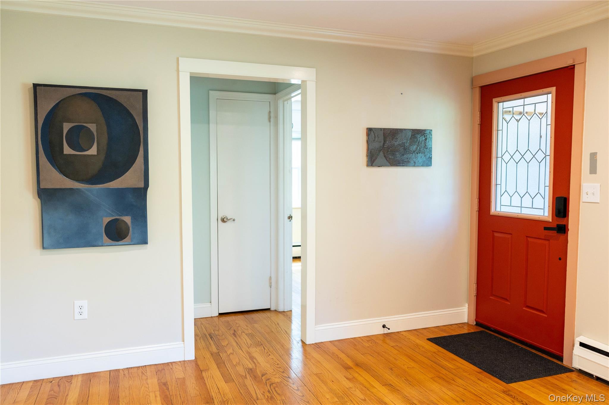 46 Schoonmaker Lane Stone Ridge, NY 12484 - Photo 3 of 28 Entry way to bathroom and 2 bedrooms