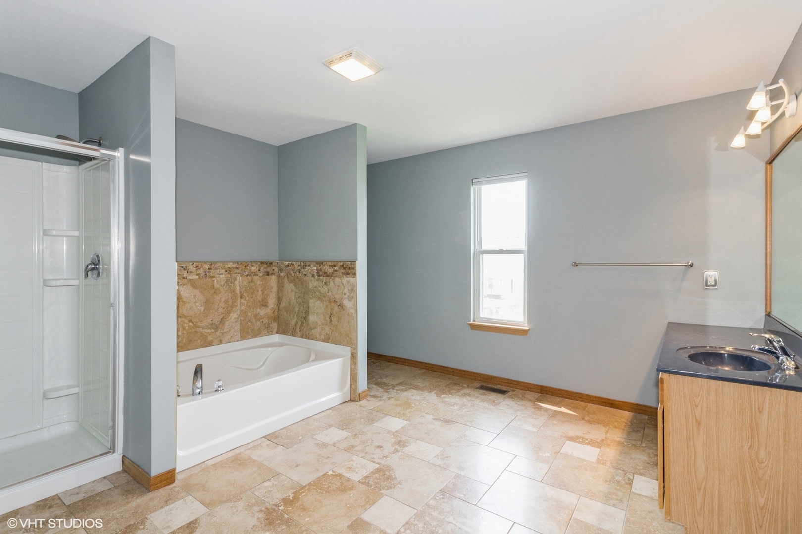 603 Kennedy Street Waterman, IL 60556 - Photo 12 of 25 a view of a bathtub in a room