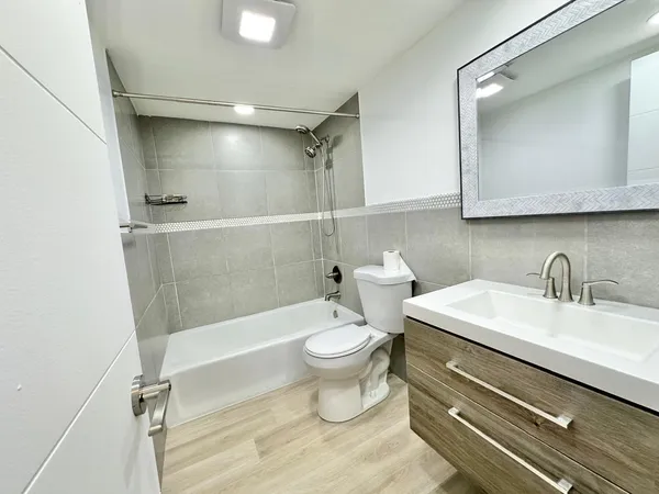 $2,400 | 1271 Northwest 13th Street, Unit 361E, Boca Raton, FL 33486