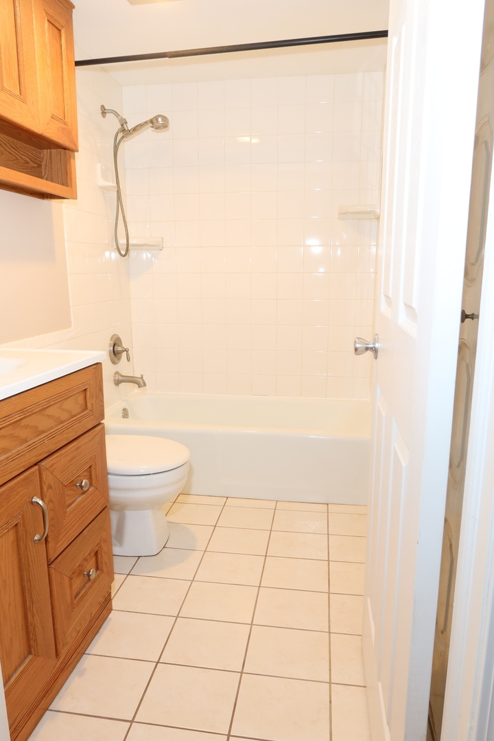 158 East Bailey Road, Unit A Naperville, IL 60565 - Photo 19 of 26
