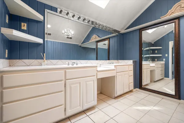 $899,900 | 7804 Private Road 6030, Shallowater, TX 79363