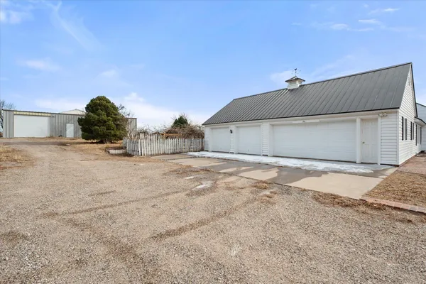 $899,900 | 7804 Private Road 6030, Shallowater, TX 79363