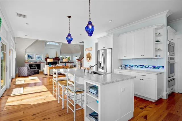 $3,650,000 | 140 Tuckerman Avenue, Middletown, RI 02842