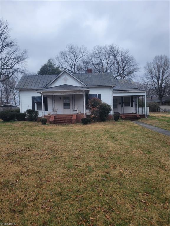512 West Murphy Street Madison, NC 27025 - Photo 1 of 7 Home