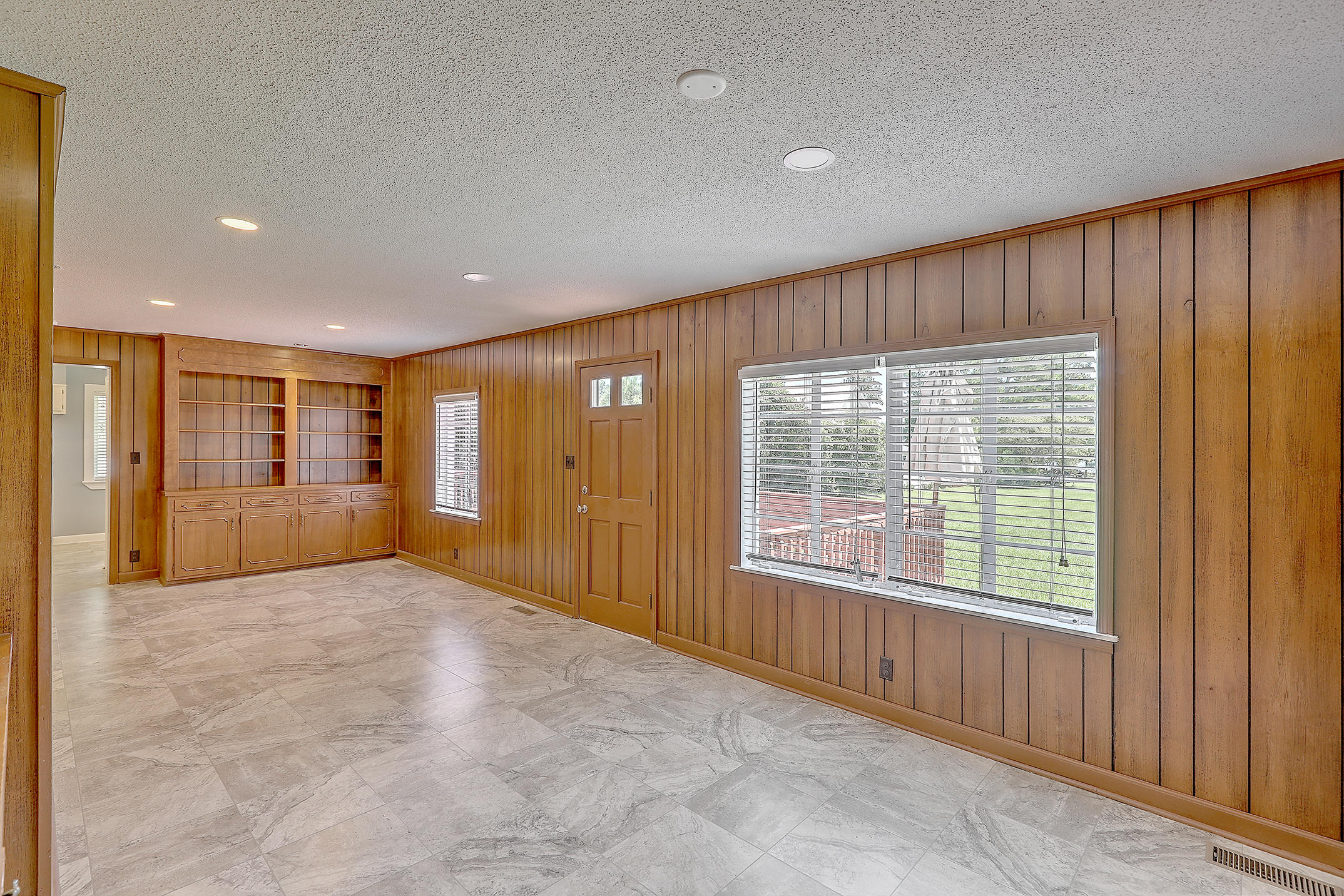 1528 Pinopolis Road Moncks Corner, SC 29461 - Photo 10 of 49 1R3A2315_16_17_18_19_20_21