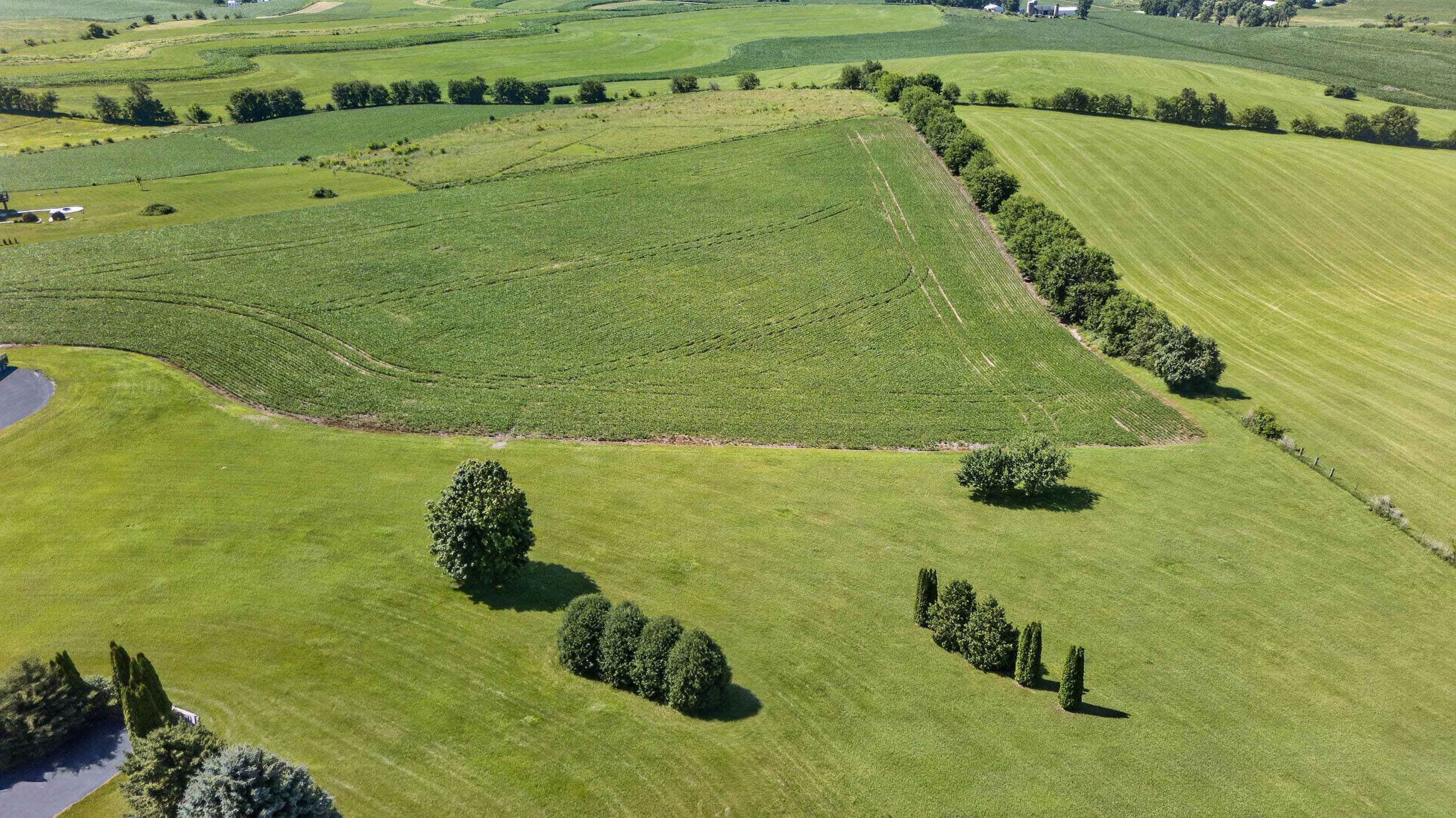 N7795 Panorama Road Belleville, WI 53508 - Photo 14 of 66