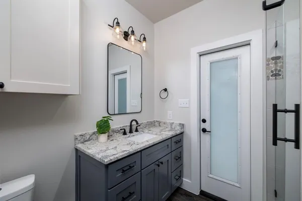 $514,000 | 621 Oaklawn Drive, River Oaks, TX 76114