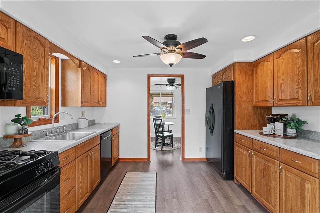 3529 Oakleaf Road Pittsburgh, PA 15227 - Photo 10 of 34 Gallery Image 10