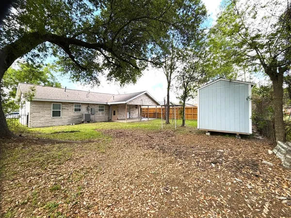 $1,700 | 5763 Westover Street, Houston, TX 77033