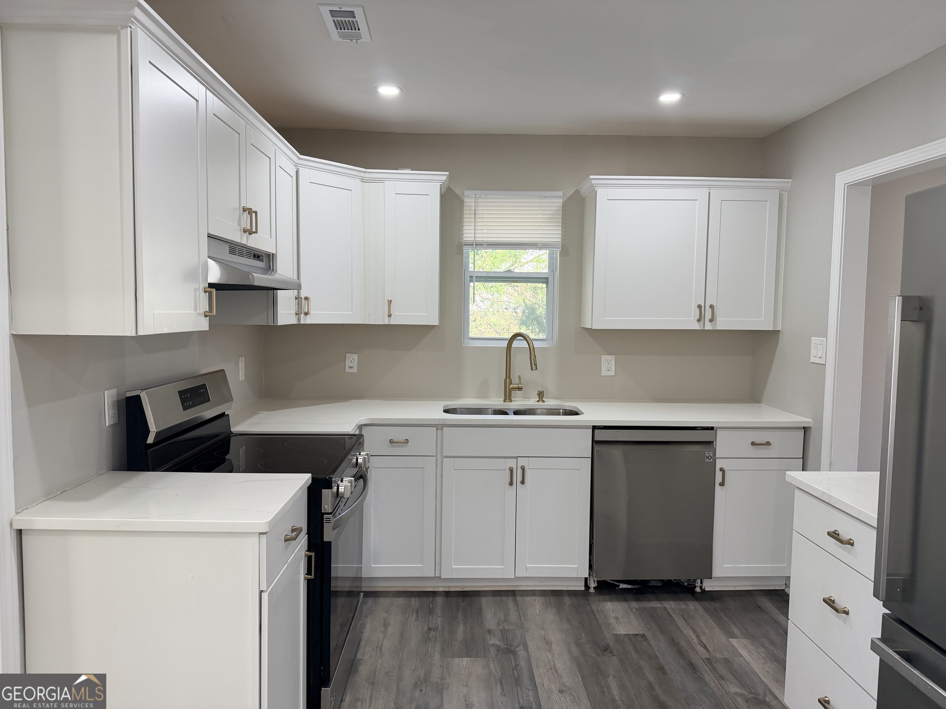 1433 Midview Drive Decatur, GA 30032 - Photo 14 of 24