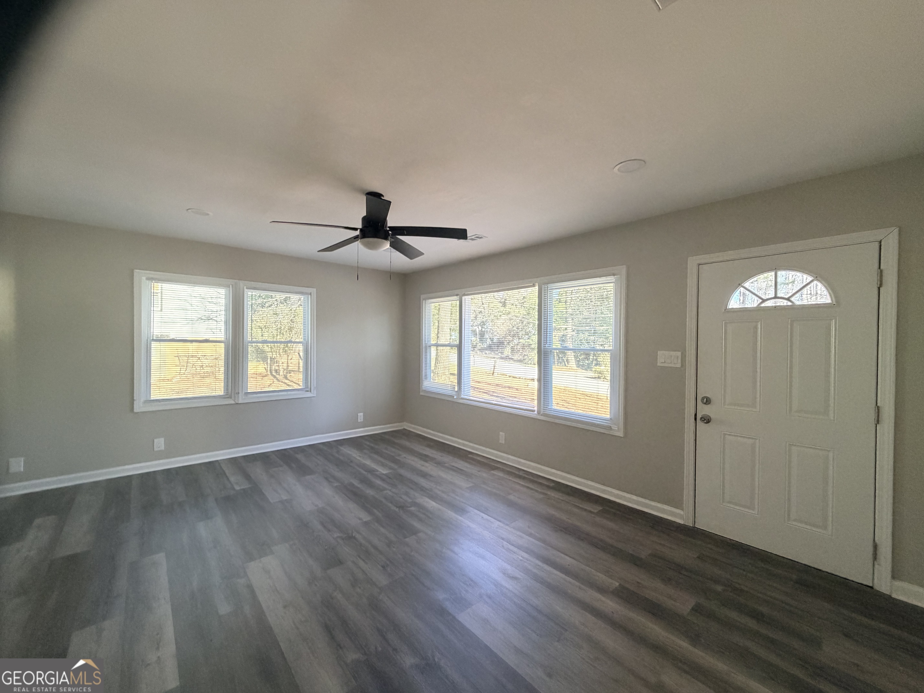 1433 Midview Drive Decatur, GA 30032 - Photo 3 of 24