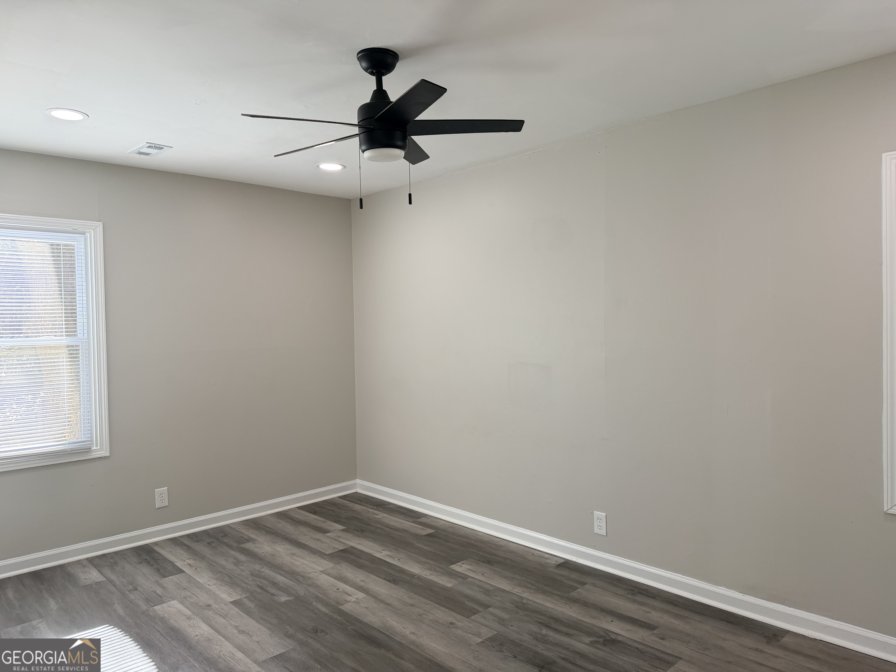 1433 Midview Drive Decatur, GA 30032 - Photo 8 of 24