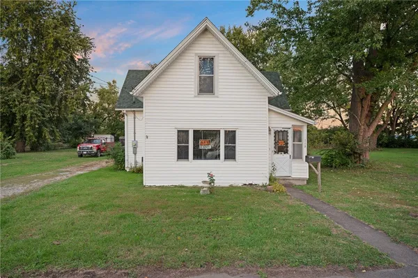 $69,900 | 112 North Austin Street, Paris, IL 61944