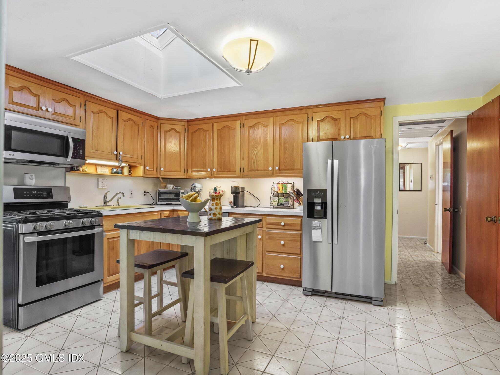 48 Meyer Place Riverside, CT 06878 - Photo 5 of 24 Kitchen
