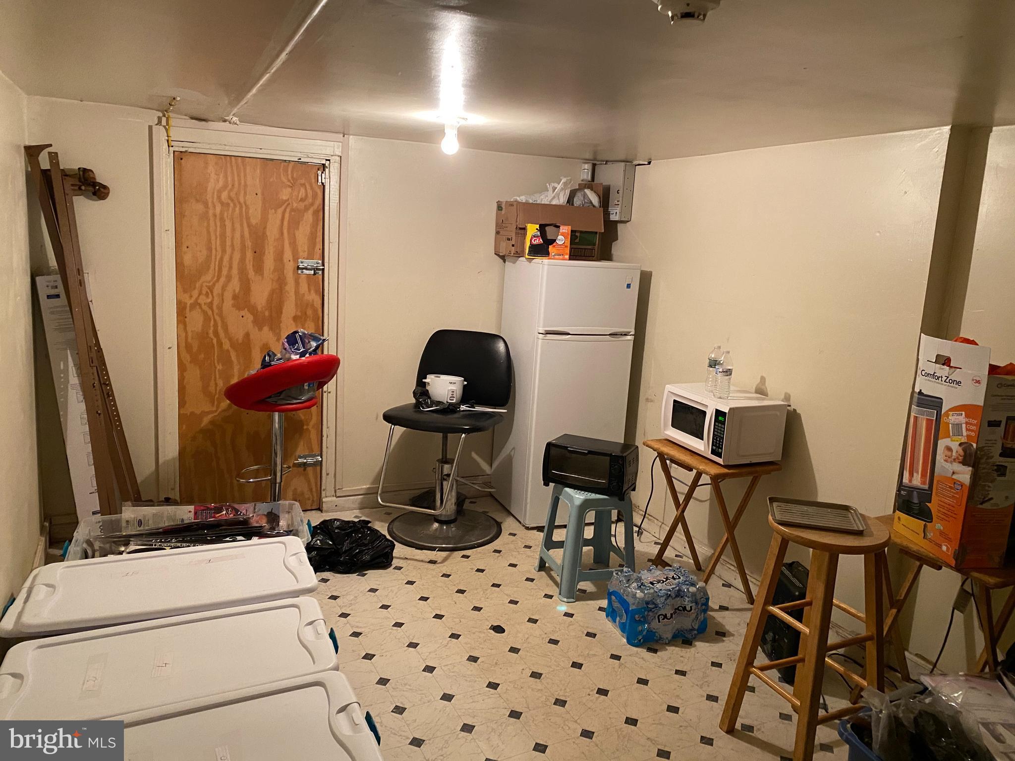 6310 Rising Sun Avenue Philadelphia, PA 19111 - Photo 3 of 16 Gallery Image 3