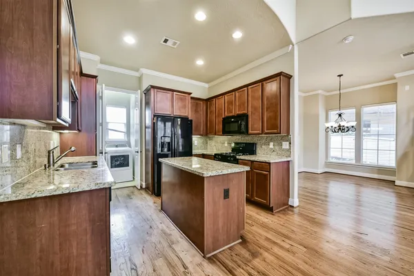 $2,700 | 1117 St Agnes Street, Unit C, Houston, TX 77030