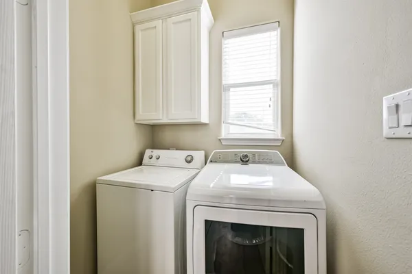 $2,700 | 1117 St Agnes Street, Unit C, Houston, TX 77030