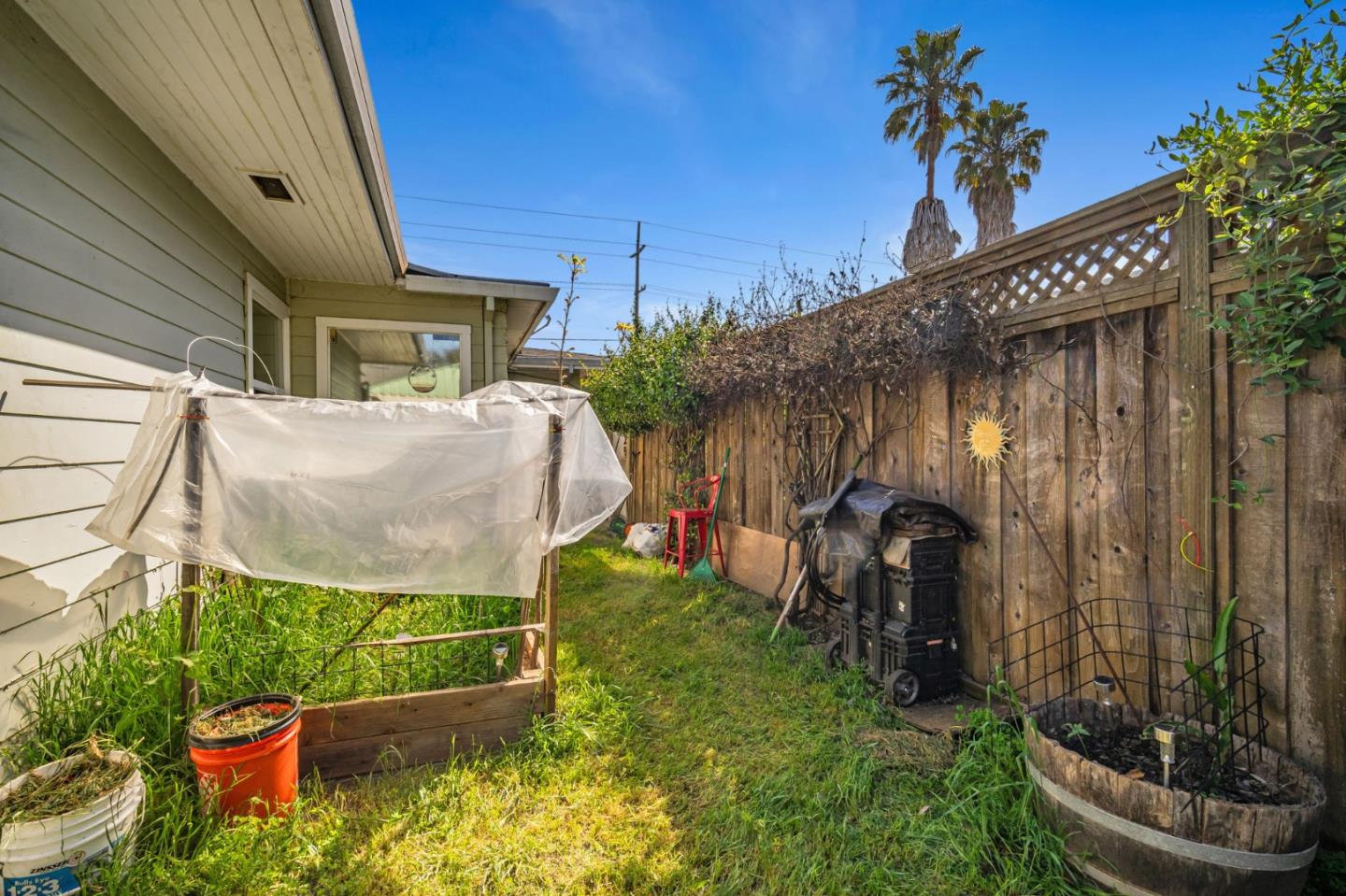838 Wheeler Street Santa Rosa, CA 95404 - Photo 41 of 45 a front view of a house with garden