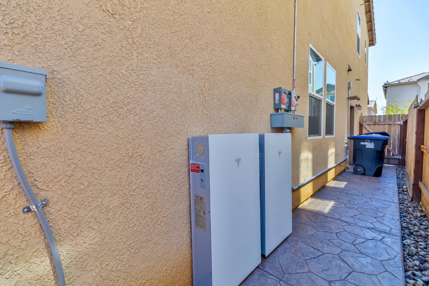 915 Winchell Way West Madera, CA 93636 - Photo 6 of 36 a view of storage and utility room