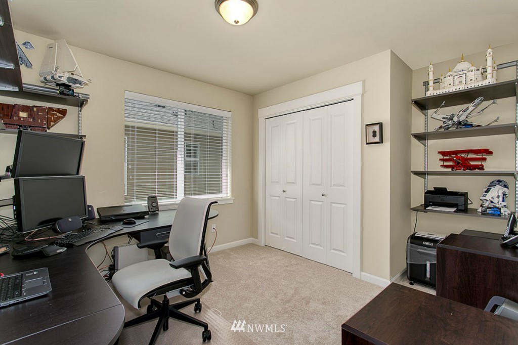 655 Kitsap Avenue Northeast Renton, WA 98059 - Photo 11 of 15