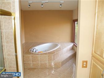 343 Rte 73 Voorhees, NJ 08043 - Photo 4 of 12 Bathroom