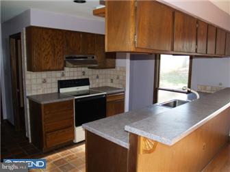 343 Rte 73 Voorhees, NJ 08043 - Photo 9 of 12 Kitchen