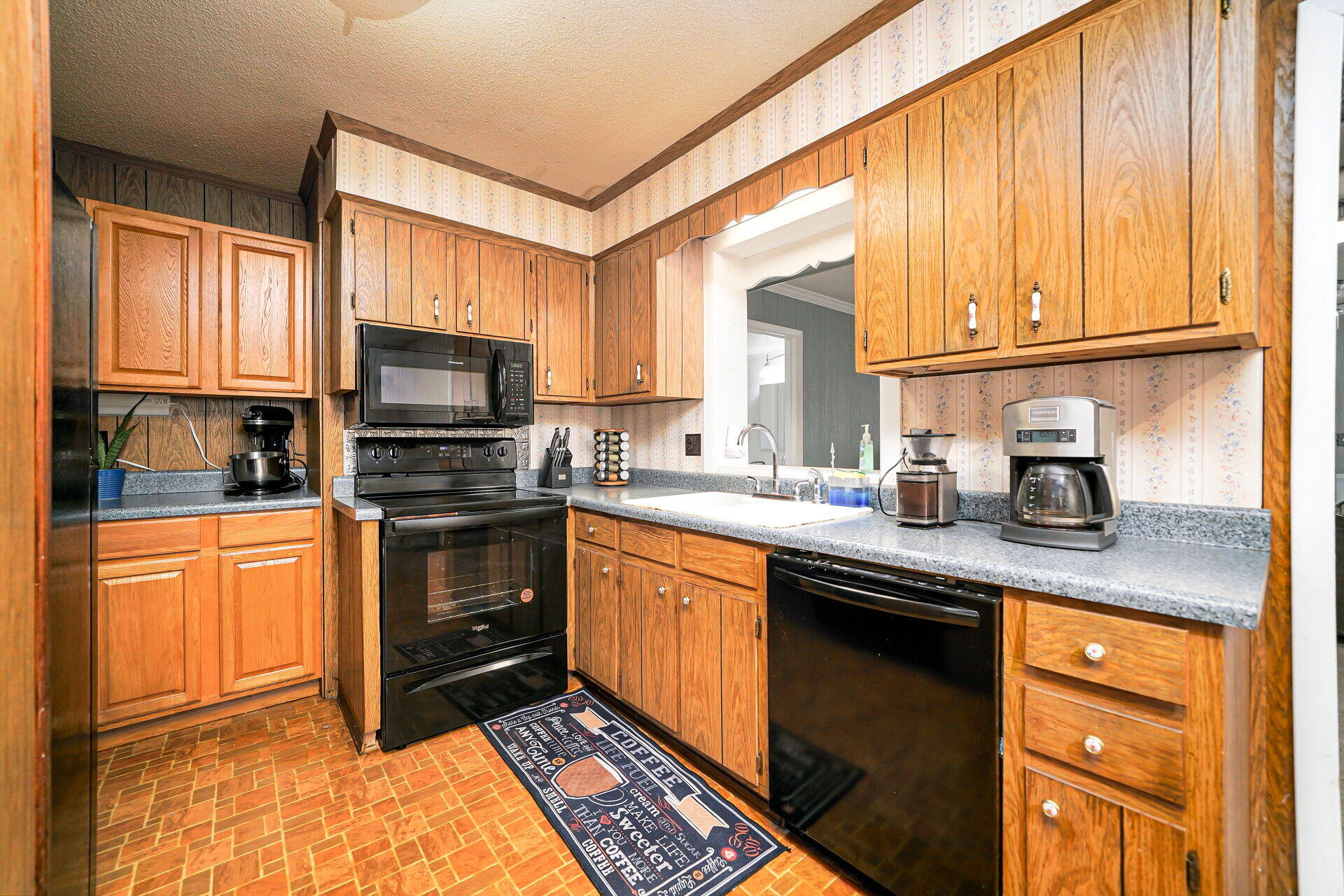 1191 Bennock Mill Road Augusta, GA 30906 - Photo 9 of 29 Kitchen