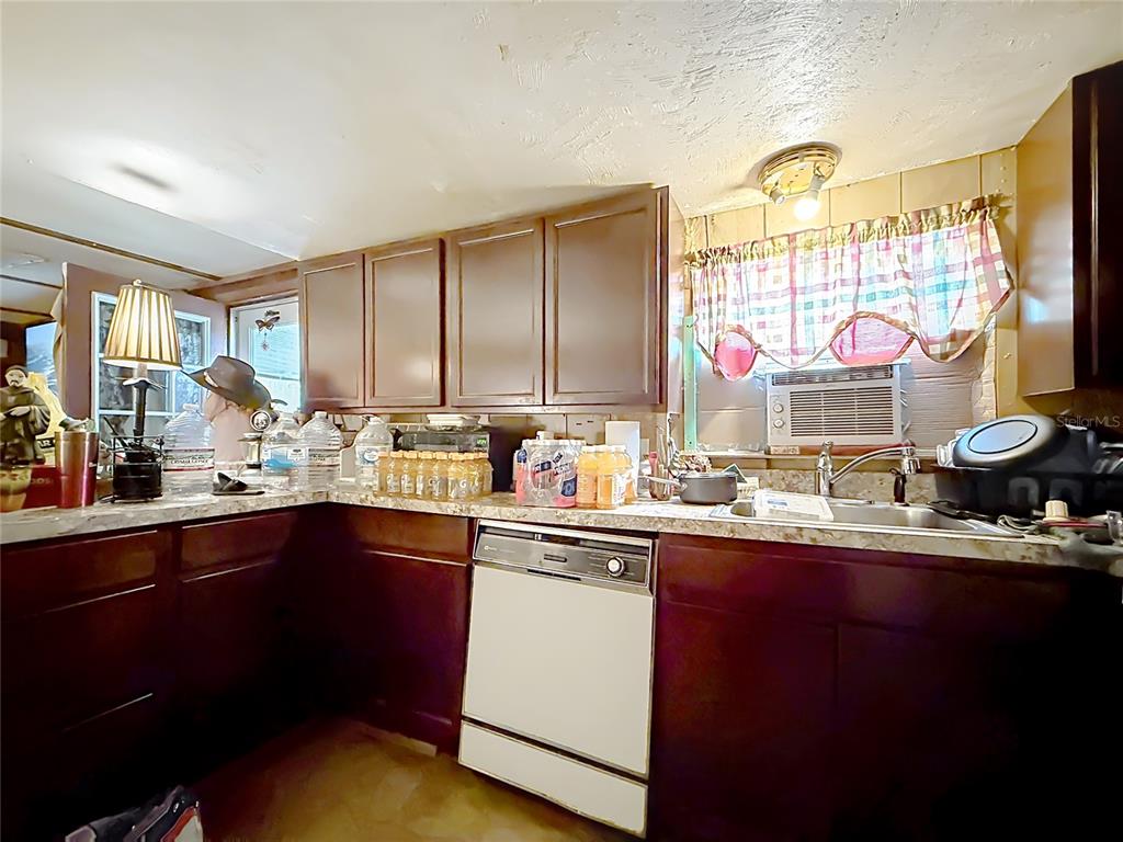 7612 Southwest 155th Street Dunnellon, FL 34432 - Photo 12 of 20