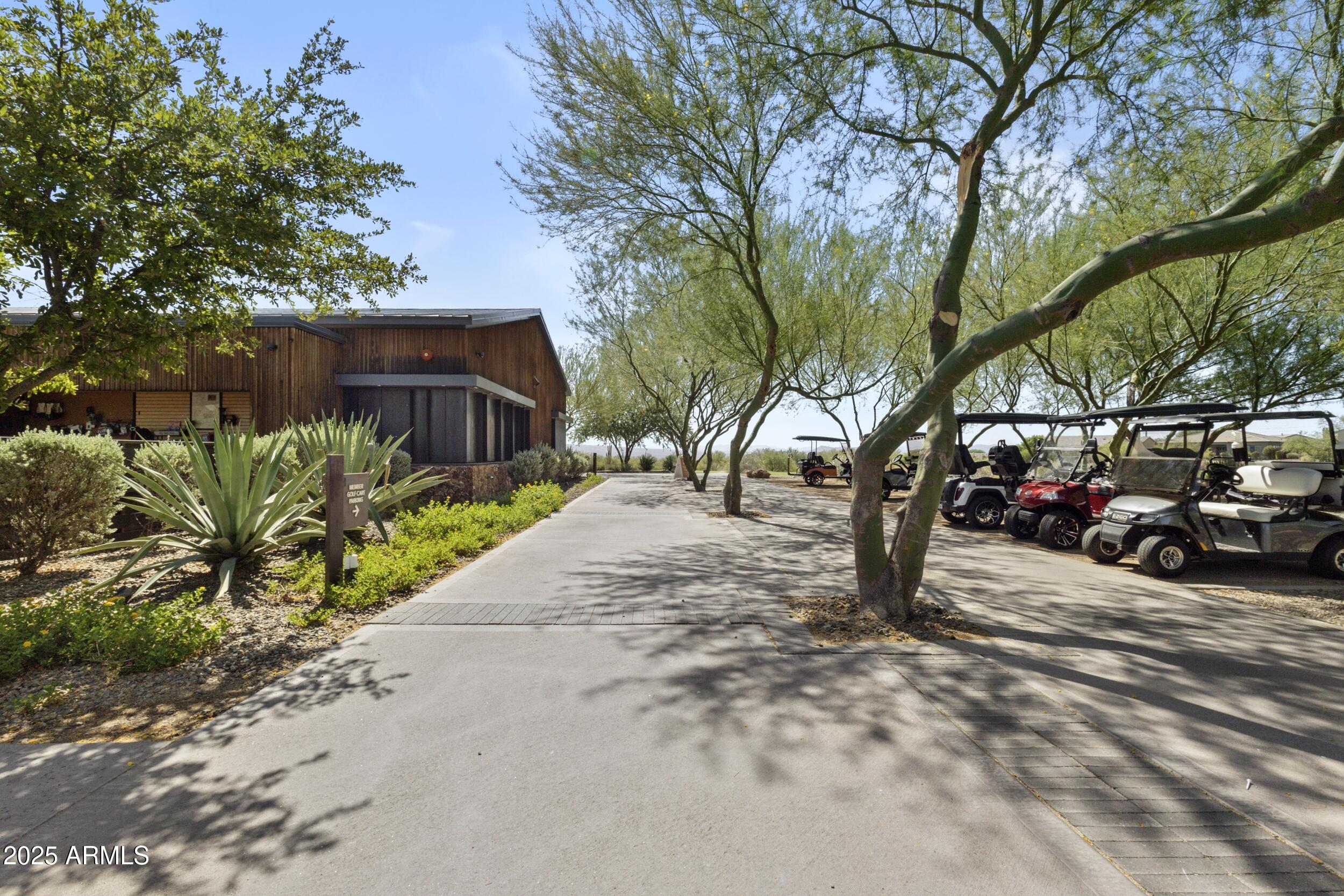 18068 East Curva De Plata Rio Verde, AZ 85263 - Photo 51 of 71 053