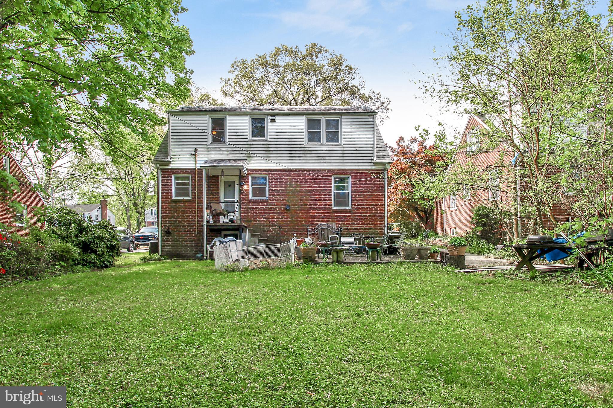 416 Milford Mill Road Baltimore, MD 21208 - Photo 5 of 24 Big flat backyard perfect for summer entertaining!