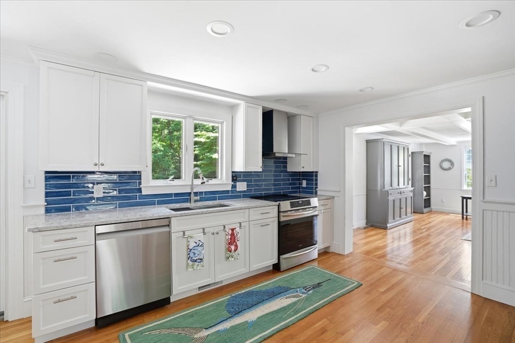 7 Amber Road Hingham, MA 02043 - Photo 12 of 39