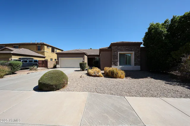 $2,500 | 3454 East Sparrow Place, Chandler, AZ 85286