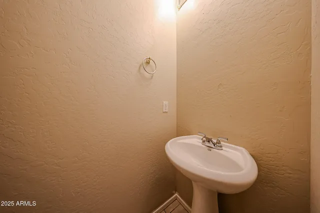 $2,500 | 3454 East Sparrow Place, Chandler, AZ 85286